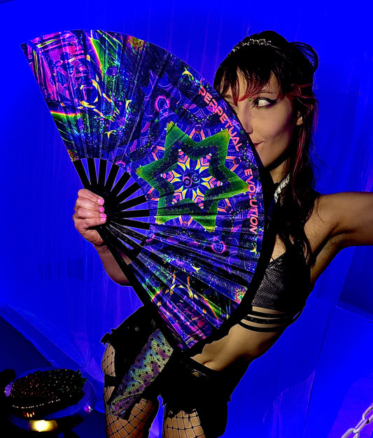 "Prismira" UV hand fan with side body holder
